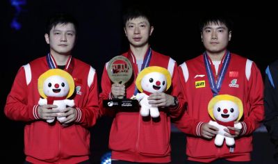 乒乓球亚锦赛收官 中国队包揽男单女双冠亚军
