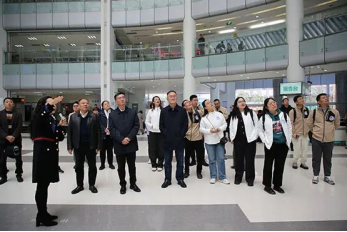 山海情深 医路同行 上海交大医学院赴遵医附院开展考察交流和大型义诊1216.png