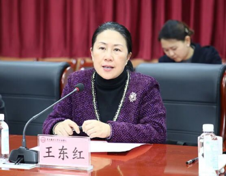 山海情深 医路同行 上海交大医学院赴遵医附院开展考察交流和大型义诊1207.png