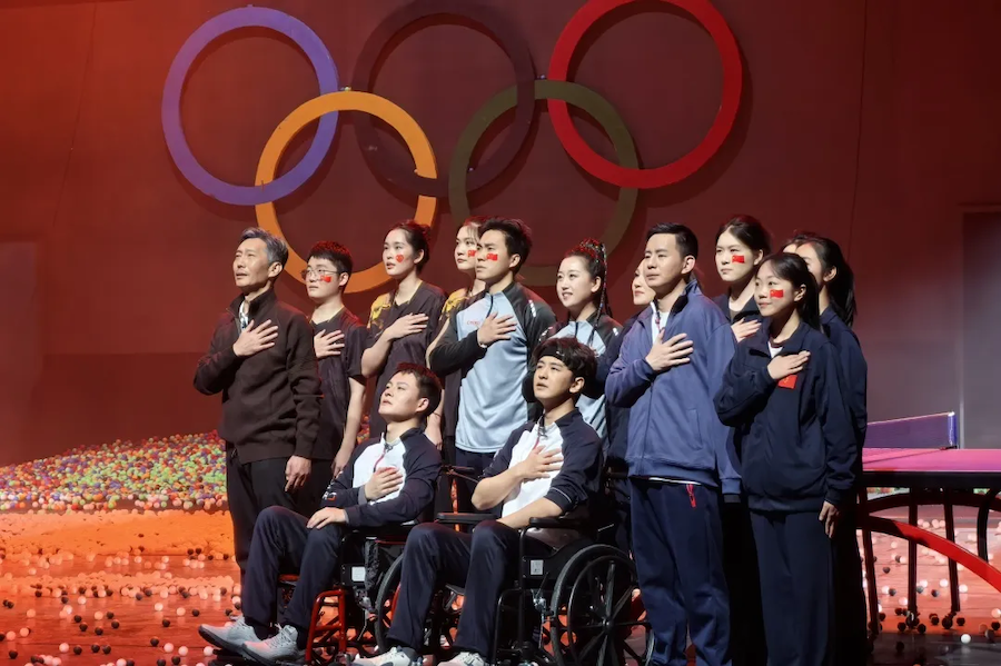 济南艺术学校原创公益励志话剧《逆风》系统内首轮汇报