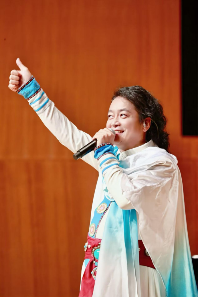 达坡阿玻火塘音乐会157.png