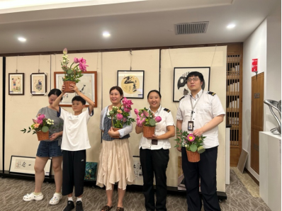 【科普相伴,书香雅趣】—7号线木里区域联合苏州明基医院太学眼科开展主题活动167.png