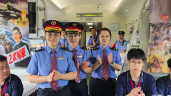 沈阳客运段关工委流动红色课堂赓续红色血脉(1)51.png