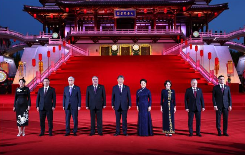 包容四海、兼纳百川，这场欢迎仪式意蕴深长