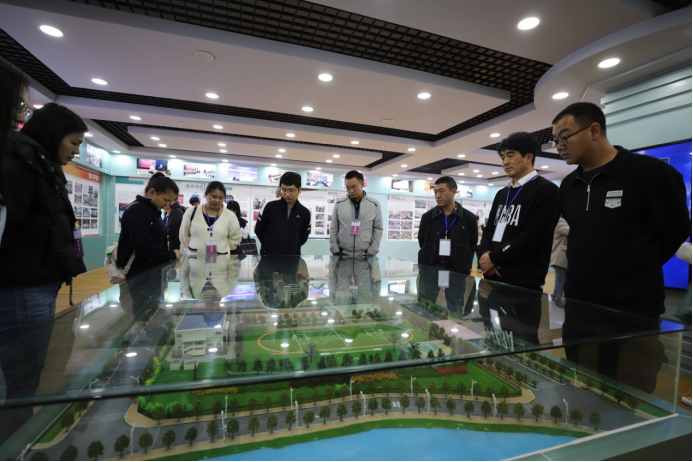 “云南省第二轮“万名校长培训计划”(第七期)”培训学员到安宁中学跟岗研修2018.png
