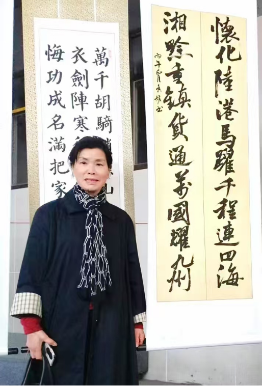 墨染芳华 笔绘初心——评书画名家谭香妮的艺术之路433.png