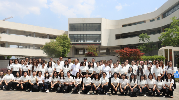 校际交流凝合力 互学共进谱新篇__昆明市呈贡区第三小学赴安宁市第二小学开展交流活动226.png