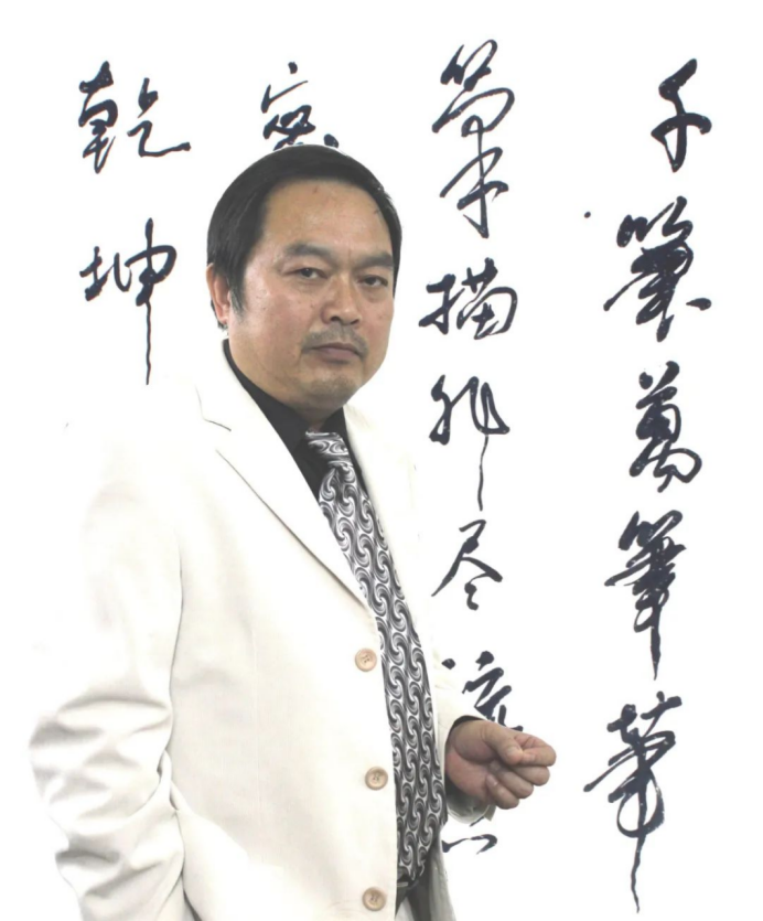 陈伍祥 中华英才283.png