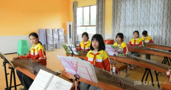 大山里的音乐课堂,让黔北山里娃1231.png