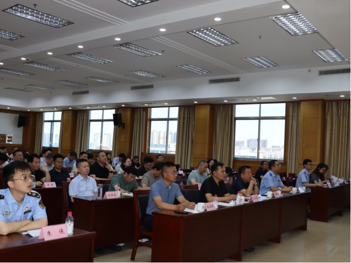 江苏省盐城市交通执法支队举办“弘扬优良作风 砥砺为民本色”演讲比赛578.png
