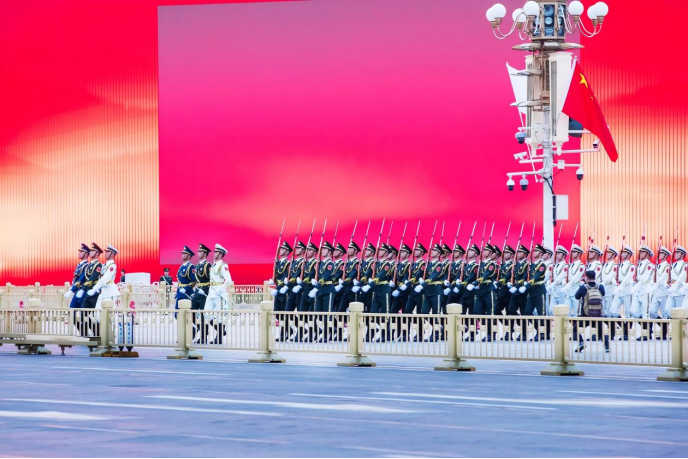 镜藏山河 光影载道——记摄影艺术家杨健业(1)367.png