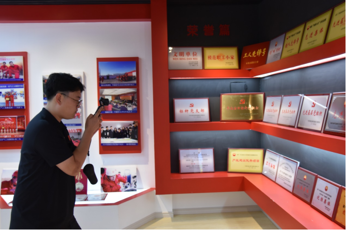 “中国石油开放日”走进苏里格气田探访大漠深处的“黑格兰”1075.png