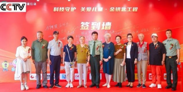 接过雷锋的枪 赓续初心薪火——雷锋班荣誉班长王显胜返乡传扬时代锋魂1146.png