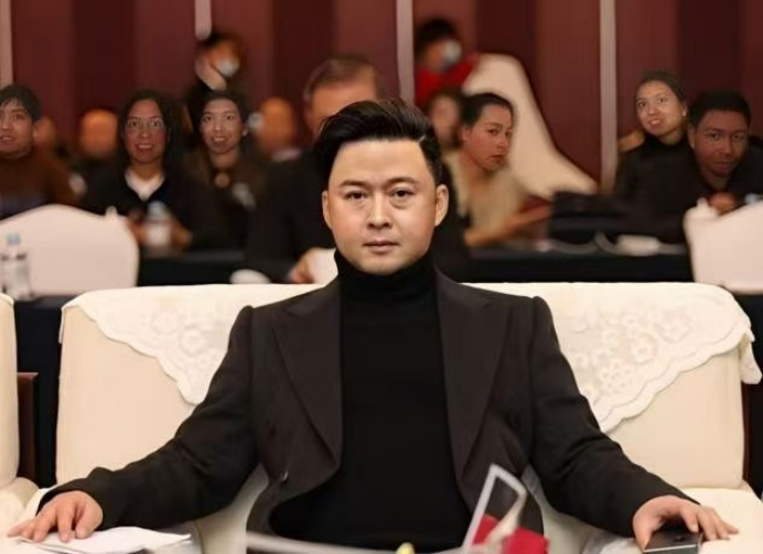 深耕多元赛道,笃行实业担当—— 记企业家钟云波26.png