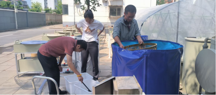 一水共生鱼菜旺 科技兴农名片亮(1)1448.png