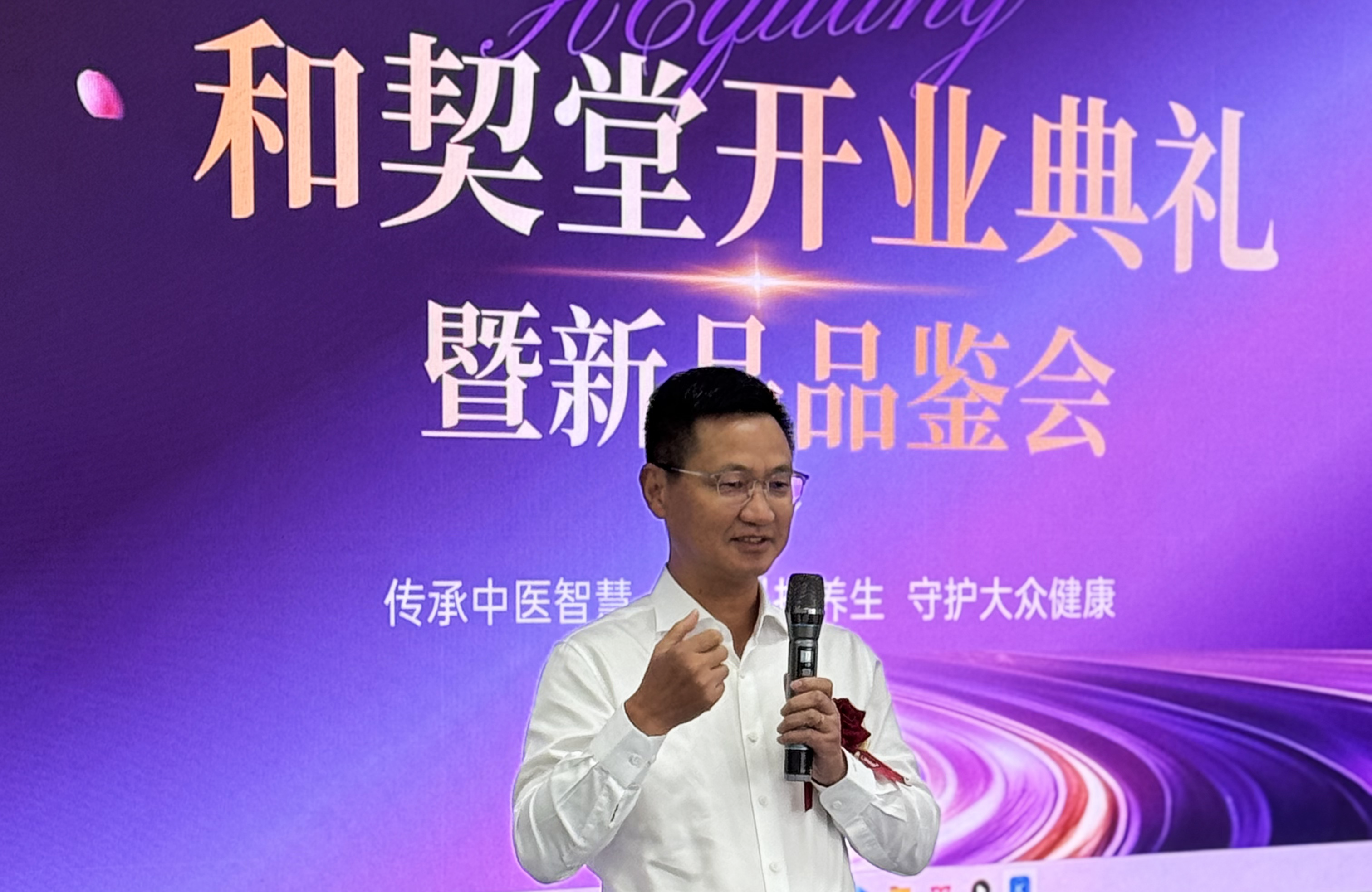 刘律师.png