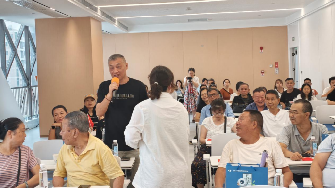 国庆退役军人活动华厦眼科医院(930)562.png
