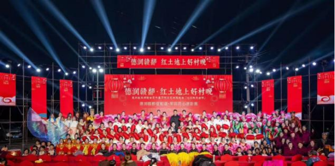 以艺为桥守文脉 桑梓情深向远方——评文化使者张会莲(咏梅)562.png