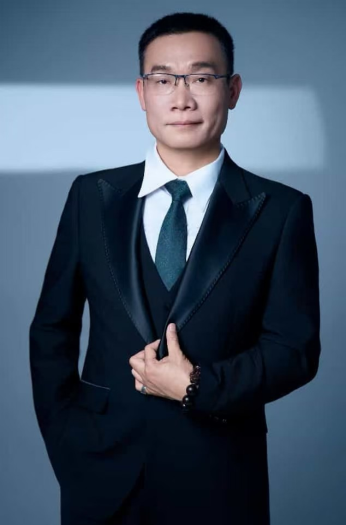 以匠心筑脊梁,以创新护城安——评罗刚的卓越建造之路622.png