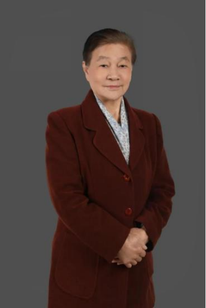 (已瘦身)以花为脉守非遗 匠心传韵润芳华——记徽派插花艺术传承人付玉兰(2)32.png