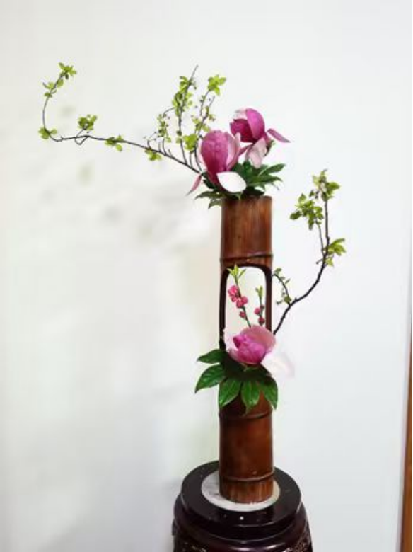 (已瘦身)以花为脉守非遗 匠心传韵润芳华——记徽派插花艺术传承人付玉兰(2)1322.png